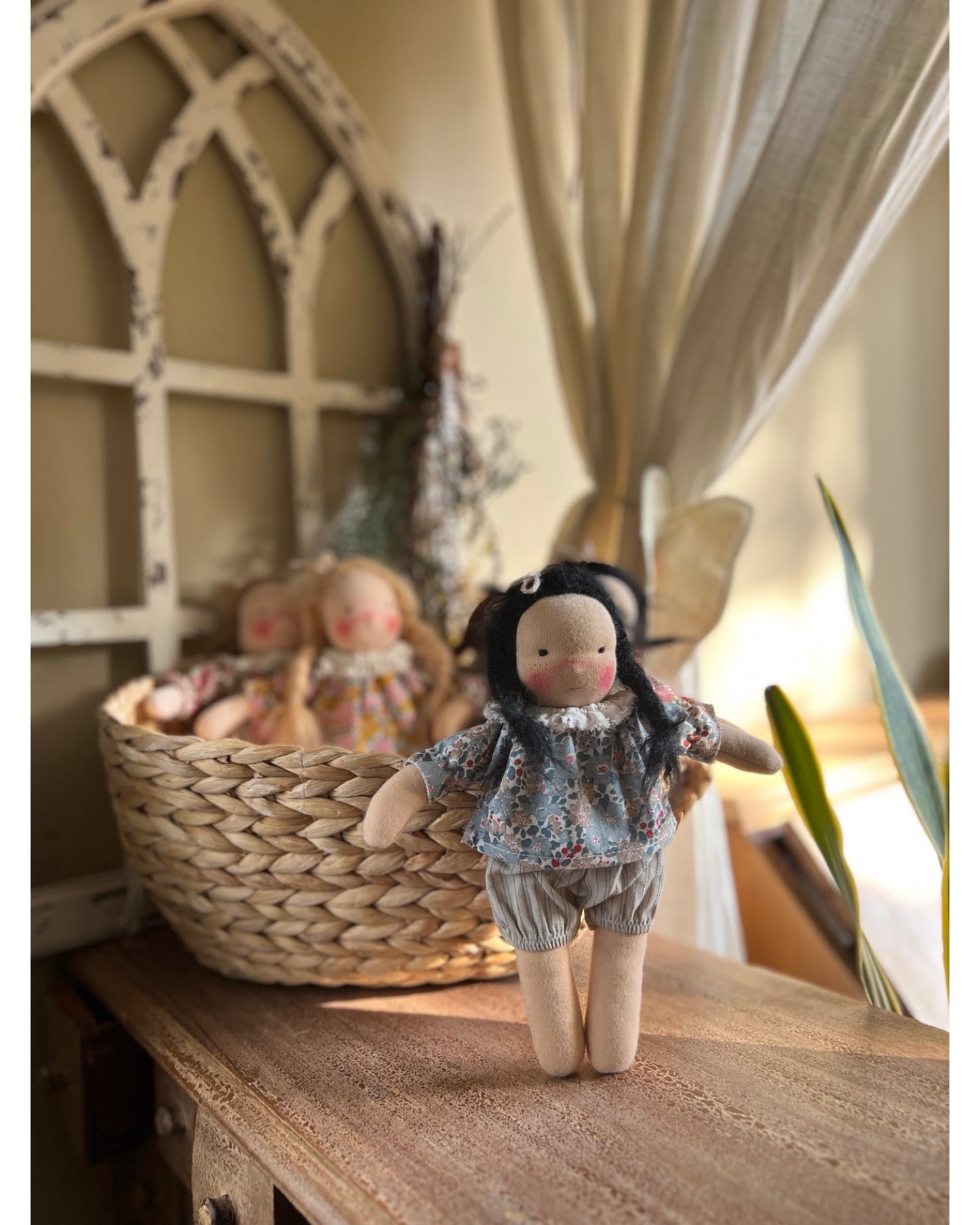 Medium Waldorf-Inspired Standing Doll – Kindred Friends | Hana