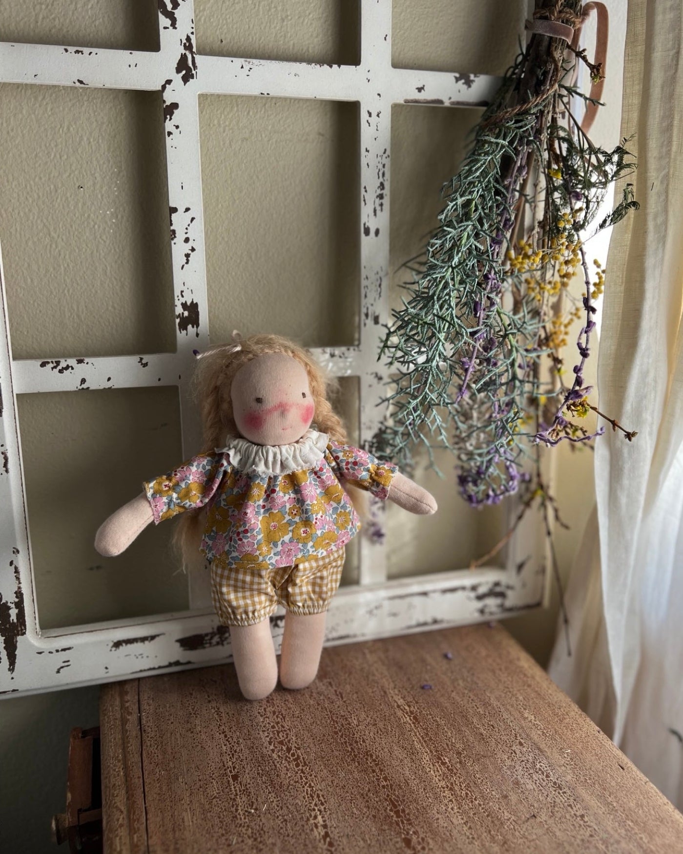 Medium Waldorf-Inspired Standing Doll – Kindred Friends | Emma