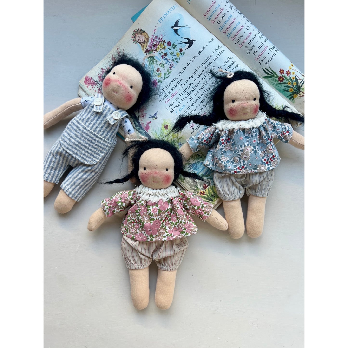 Medium Waldorf-Inspired Standing Doll – Kindred Friends | Hana