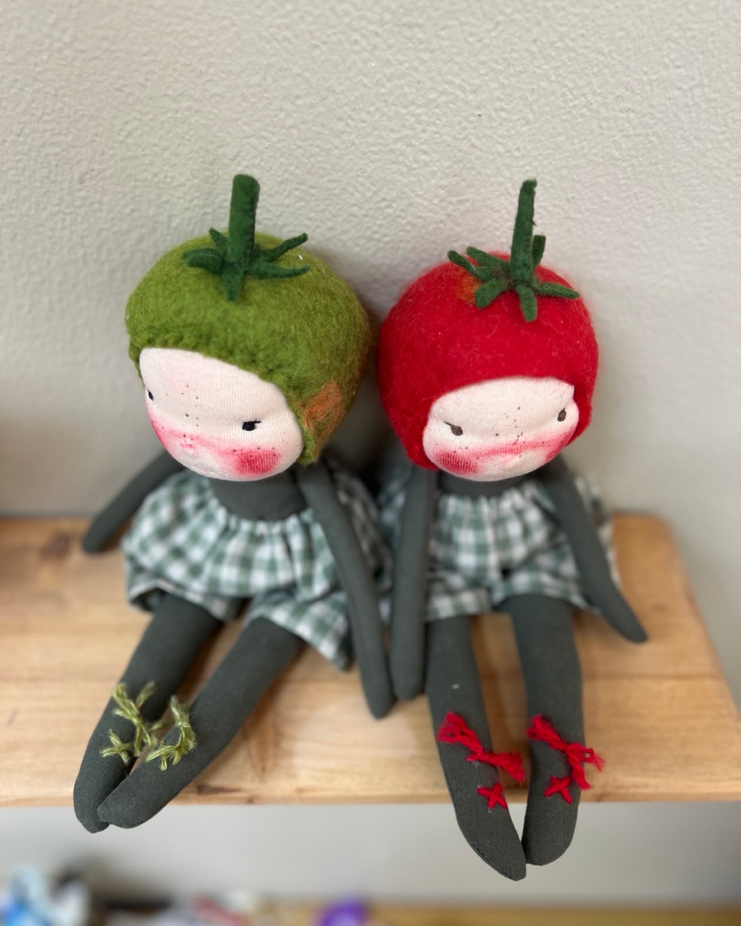 Red Tomato Friend | Fair Skin