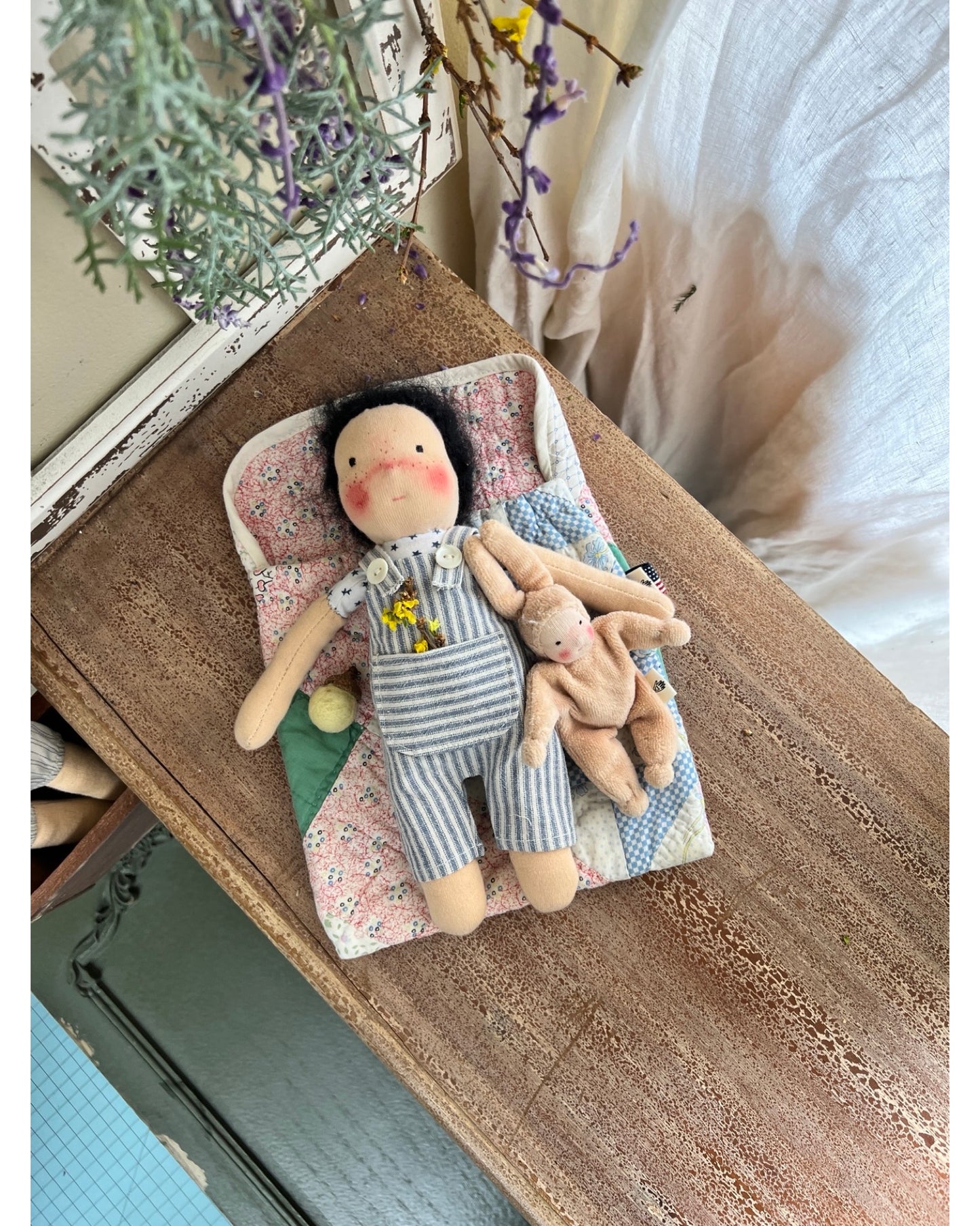 Medium Waldorf-Inspired Standing Doll – Kindred Friends | Jun