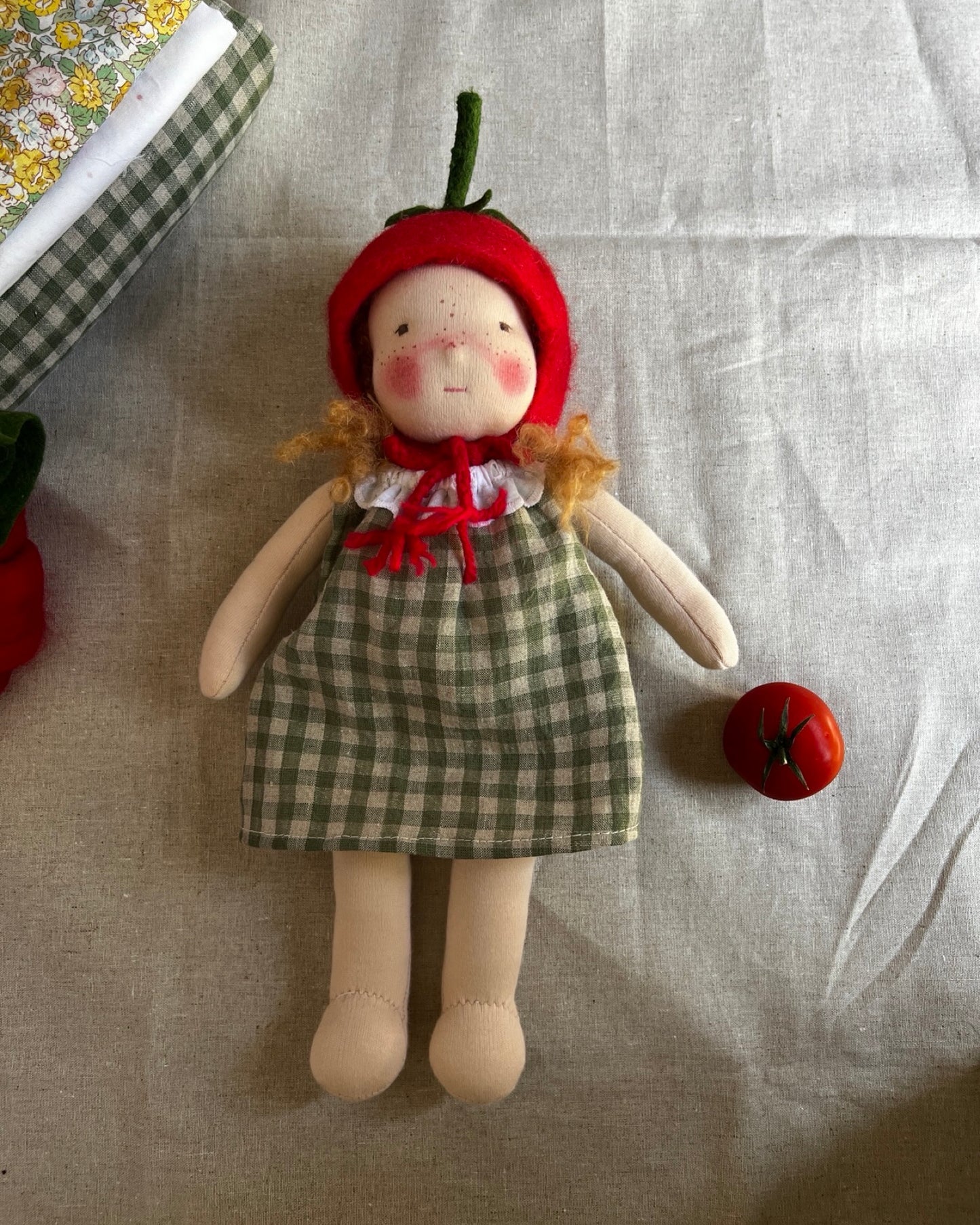 Tomato Friend Dress-Up|Fair Skin