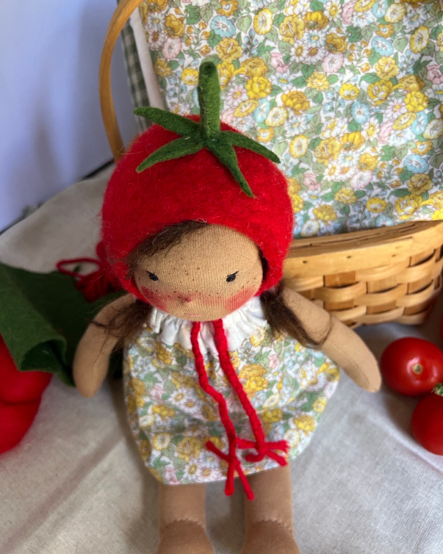 Tomato Friend Dress-Up|Cocoa Skin
