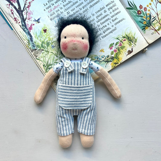 Medium Waldorf-Inspired Standing Doll – Kindred Friends | Jun