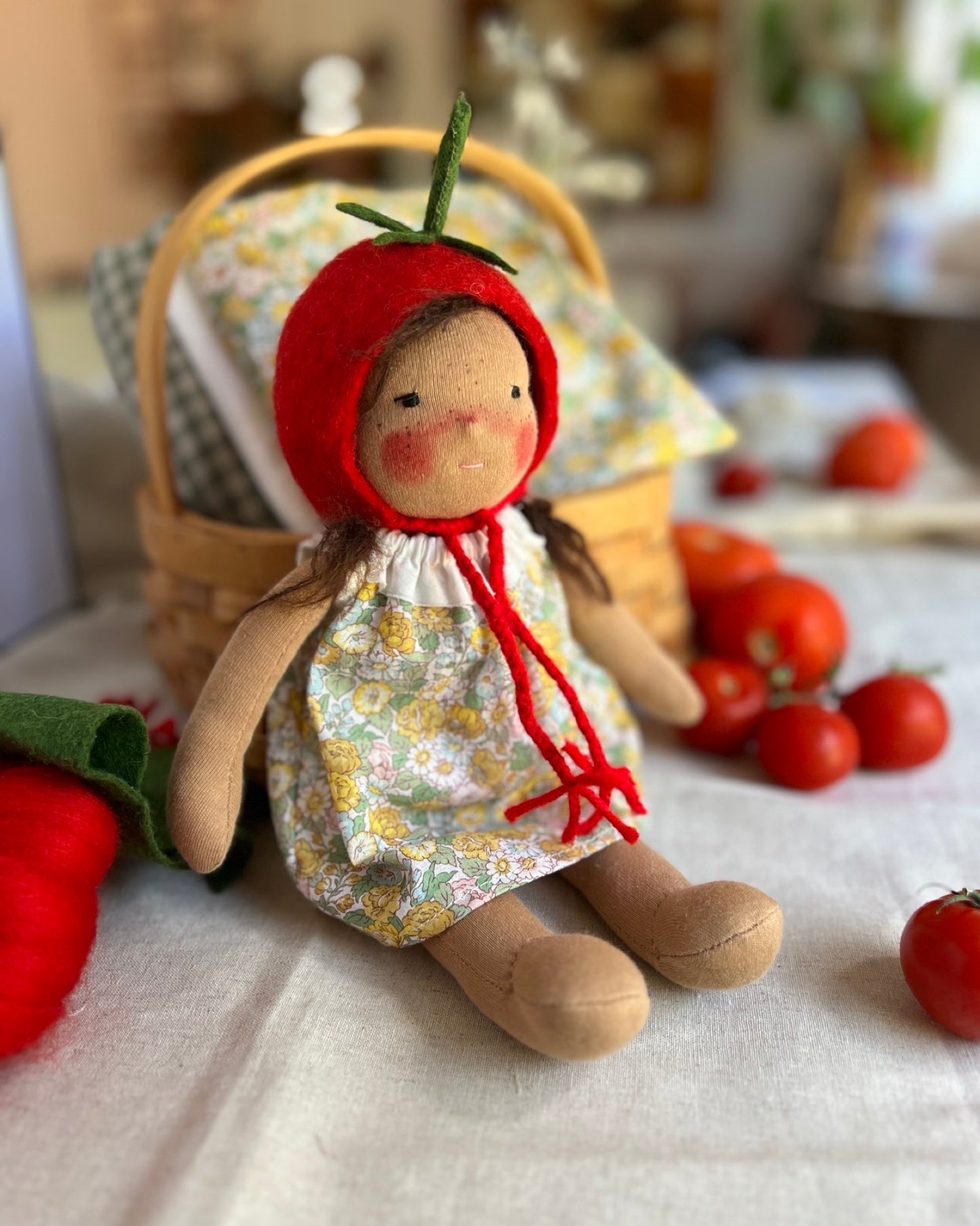 Tomato Friend Dress-Up|Cocoa Skin